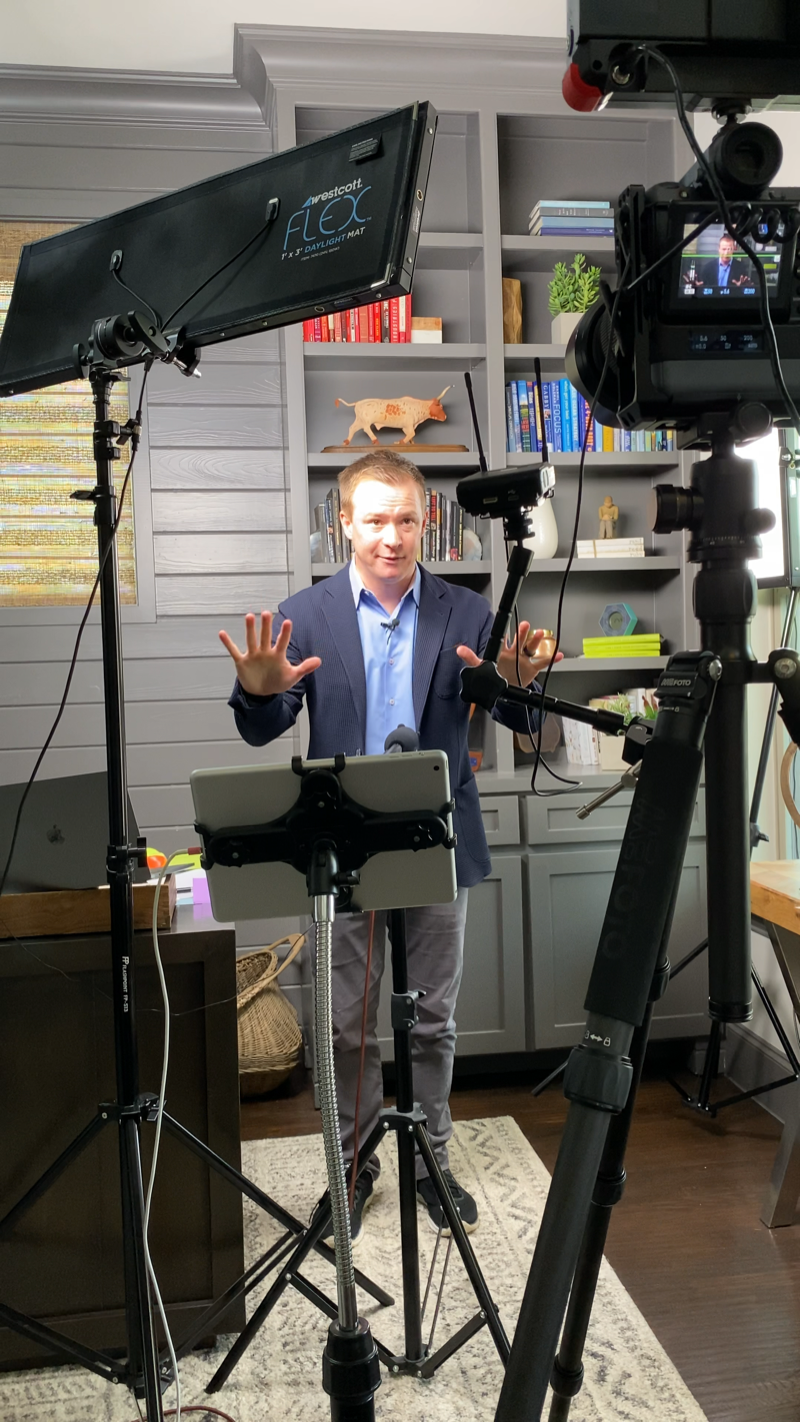 Curt Steinhorst in studio